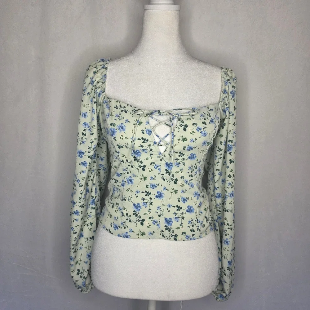 Abercrombie & Fitch Floral cottagecore lace up romantic Puff Sleeve top size XS